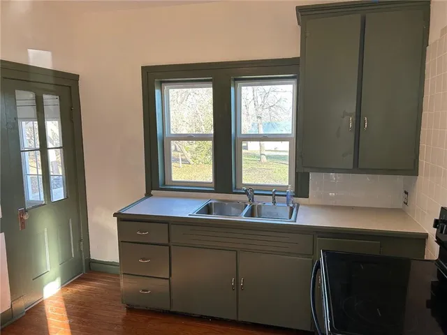 $195,000 | 607 South Pine Street, Holden, MO 64040