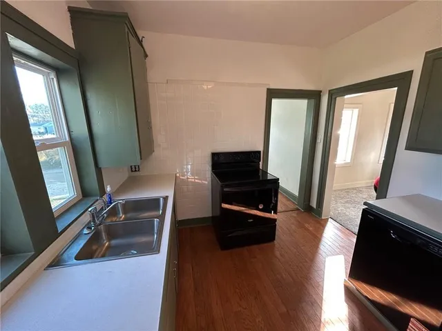 $195,000 | 607 South Pine Street, Holden, MO 64040