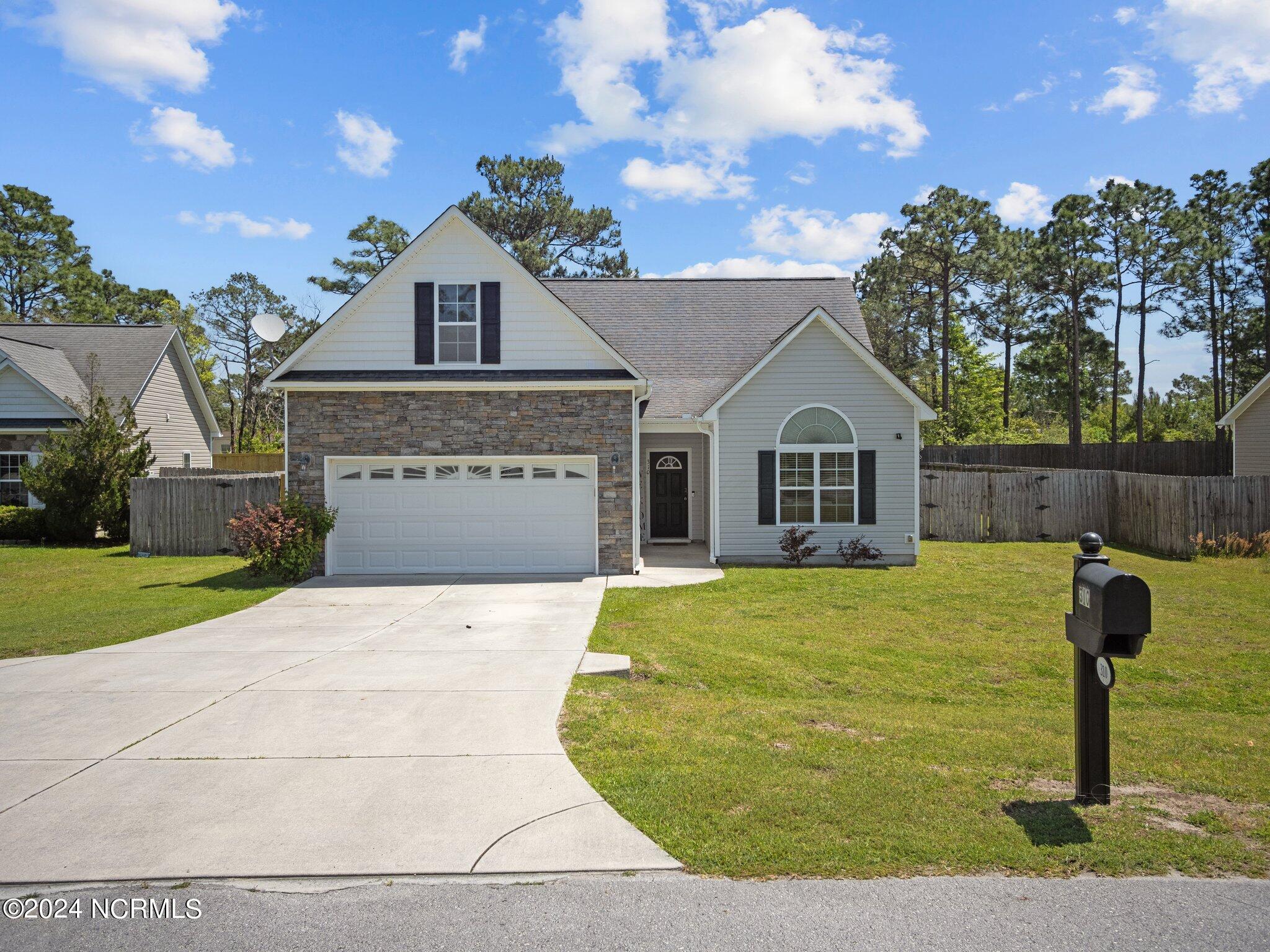 310 Inverness Drive Hubert, NC 28539 - Photo 1 of 50 50-web-or-mls-P4295125