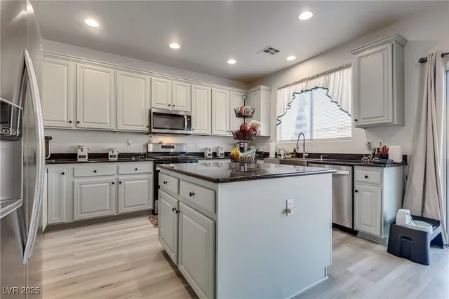 $465,000 | 3764 Prairie Orchid Avenue, North Las Vegas, NV 89081