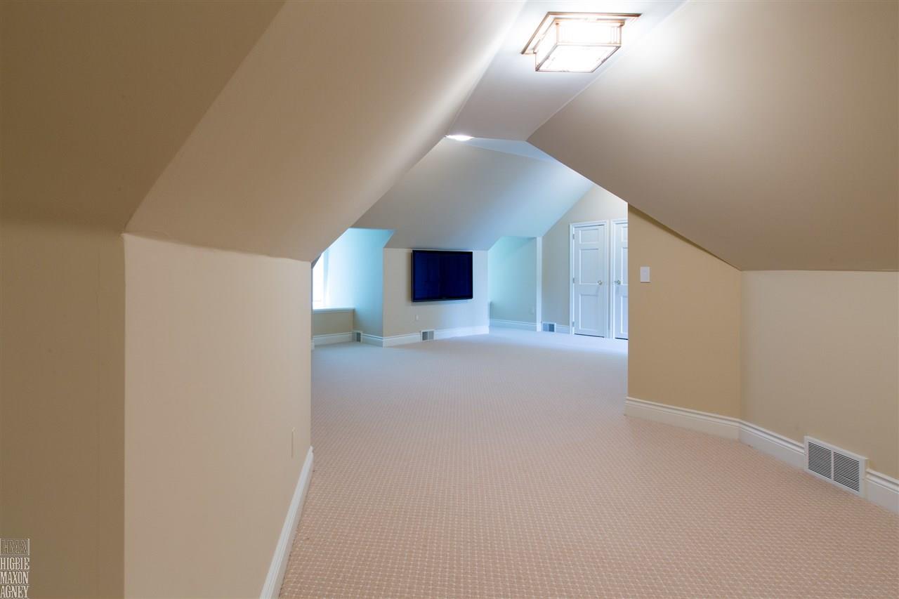 625 Lake Shore Road Grosse Pointe, MI 48236 - Photo 42 of 59