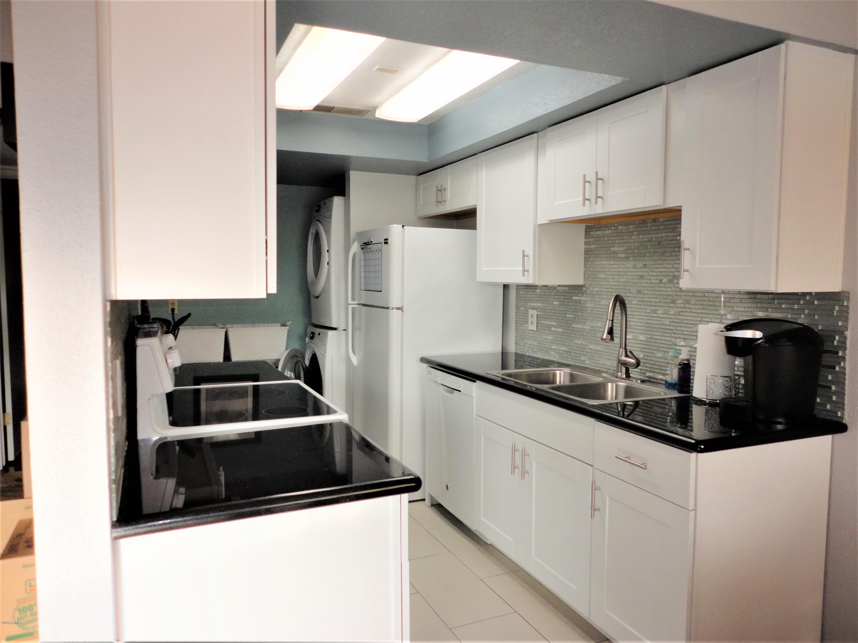 151 East Broadway Road, Unit 207 Tempe, AZ 85282 - Photo 3 of 16 Popular glass backsplash