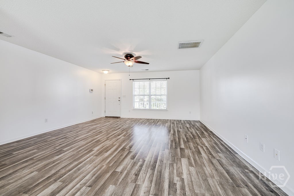 301 Southwilde Way Pooler, GA 31322 - Photo 6 of 33