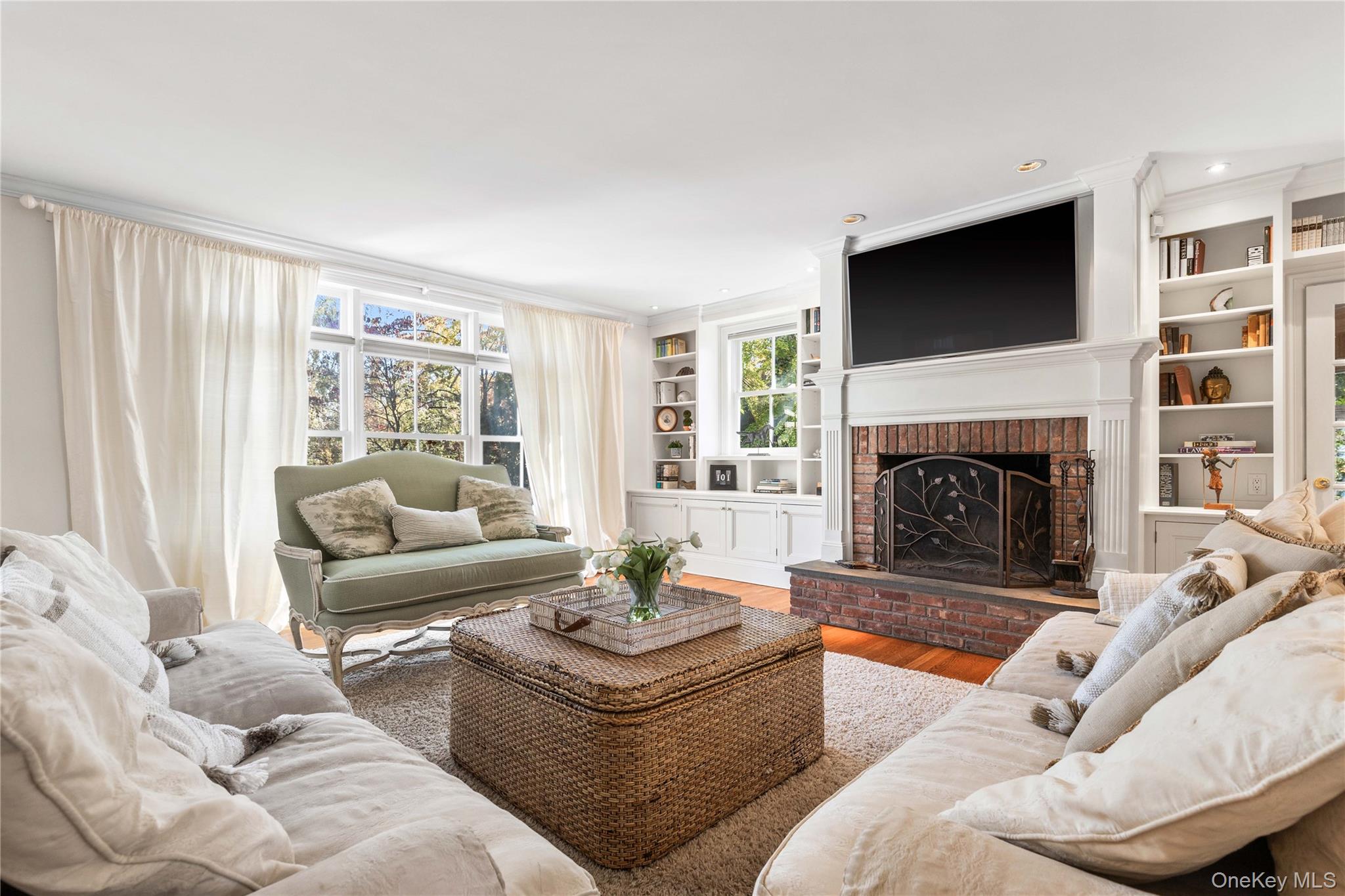 101 Milton Road Rye, NY 10580 - Photo 8 of 23