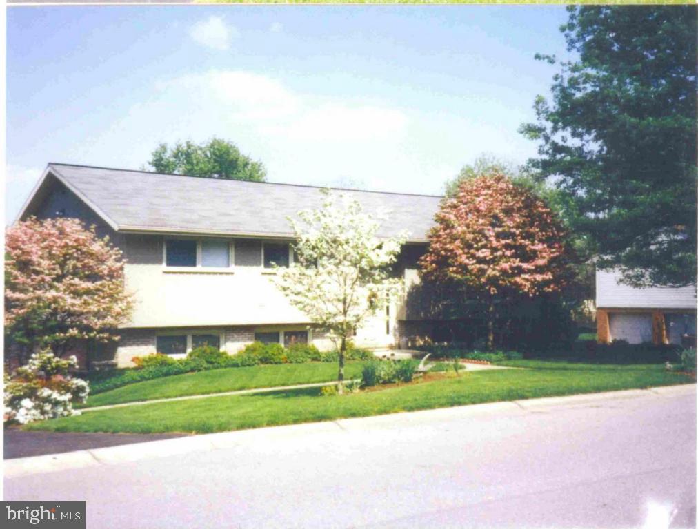 1012 Tracy Road Lancaster, PA 17601 - Photo 15 of 16