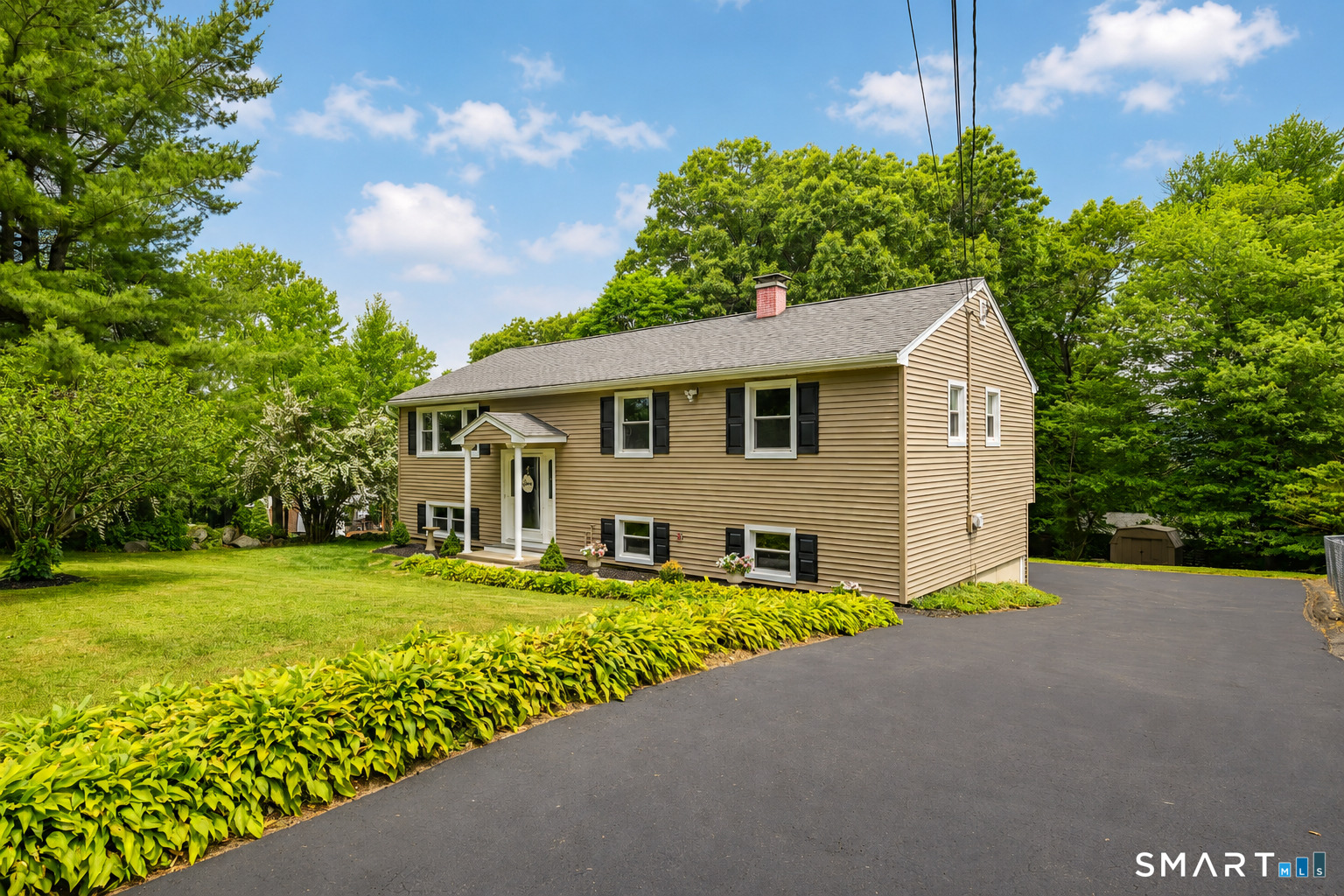 130 Back Rimmon Road Beacon Falls, CT 06403 - Photo 4 of 40