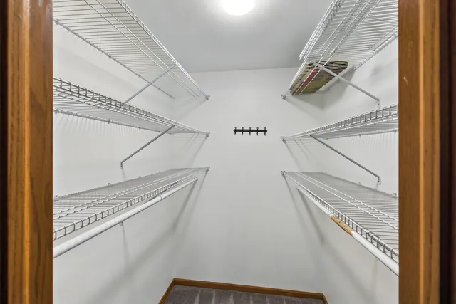 $285,000 | 205 Glasgow Lane, Unit V1, Schaumburg, IL 60107