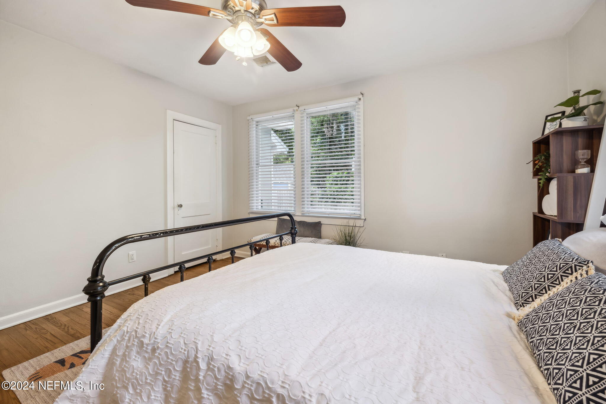 4720 Sunderland Road Jacksonville, FL 32210 - Photo 22 of 36 Primary bedroom