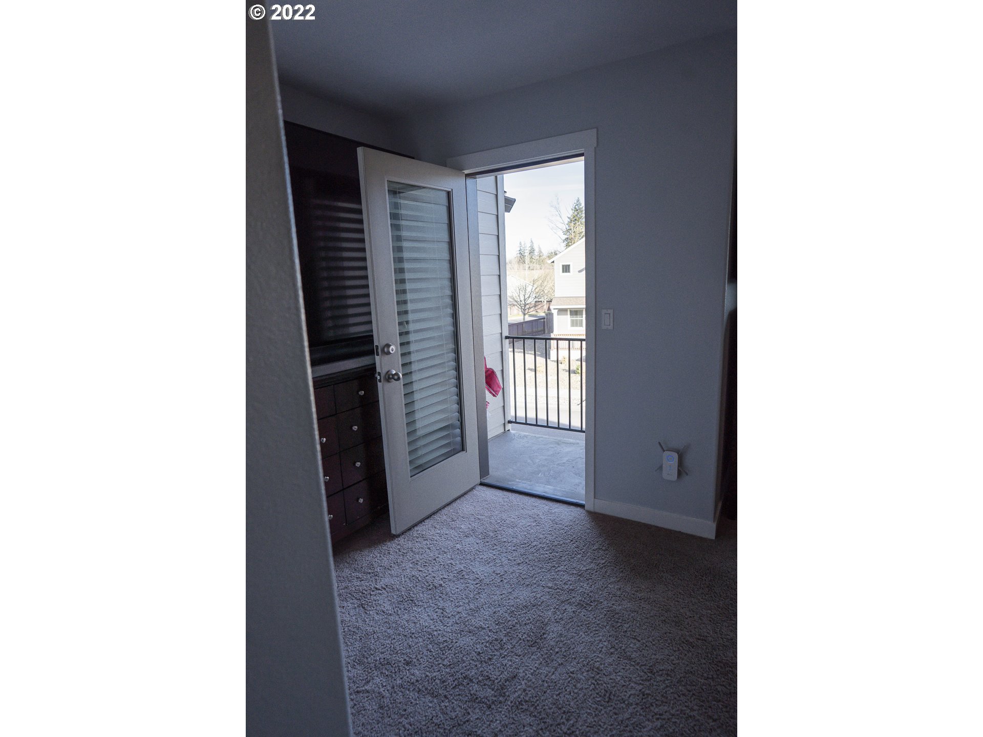 249 North 43rd Place Ridgefield, WA 98642 - Photo 24 of 32 a view of an empty room with a window