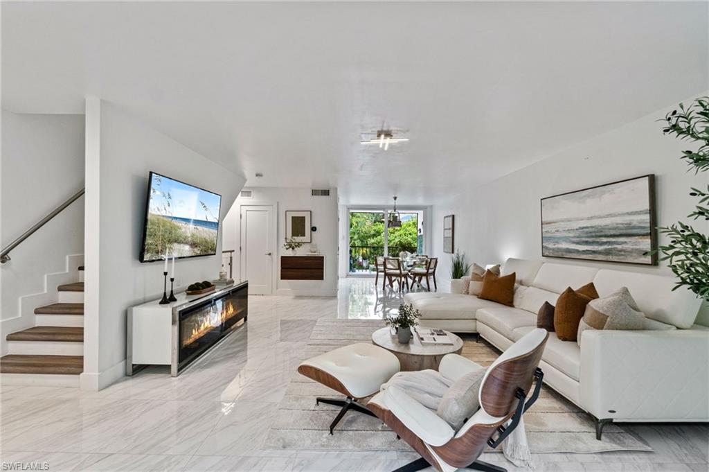995 9th Avenue South, Unit 4 Naples, FL 34102 - Photo 9 of 50