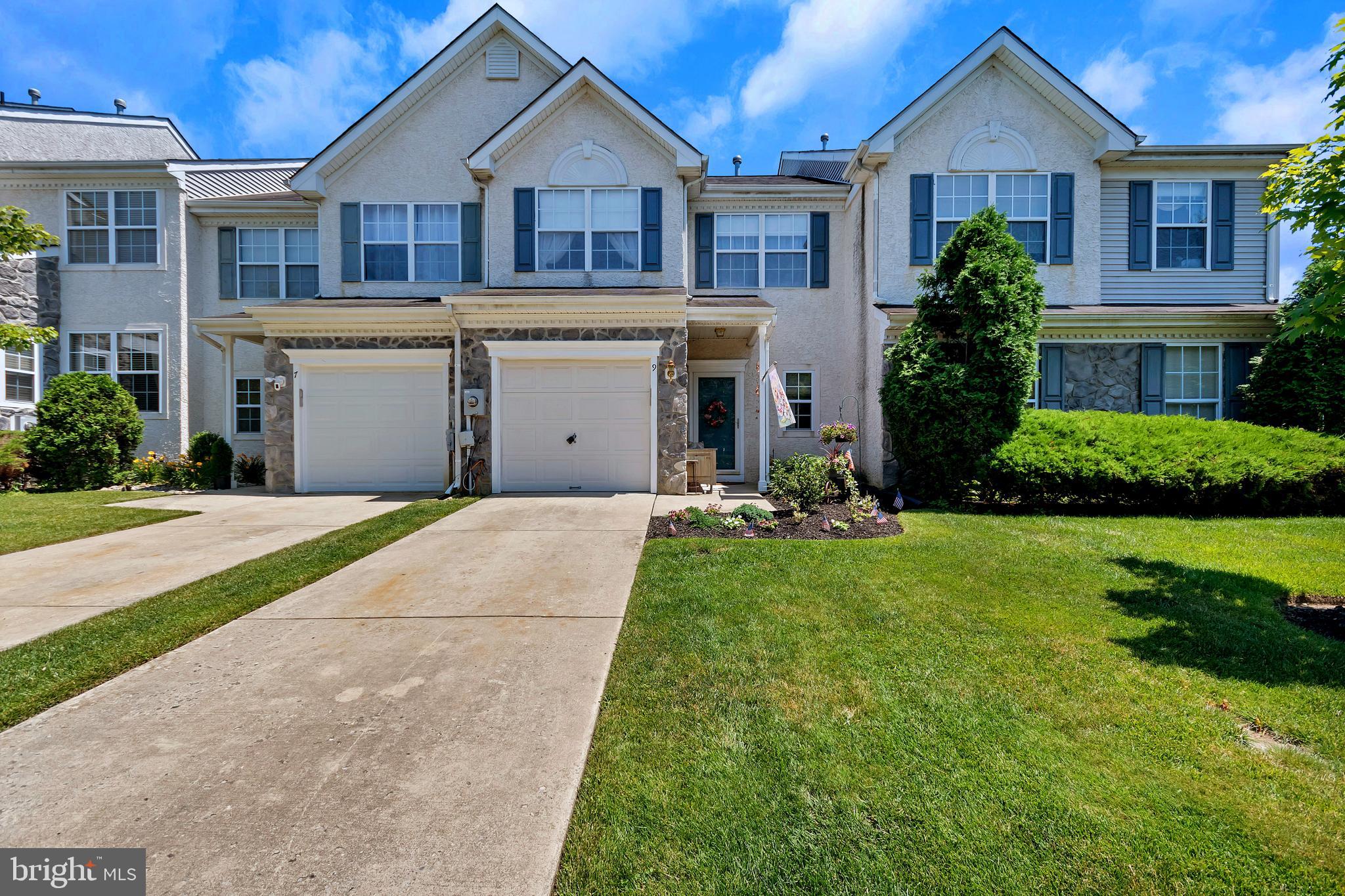 9 Glen Forrest Road Mount Laurel, NJ 08054 - Photo 1 of 14