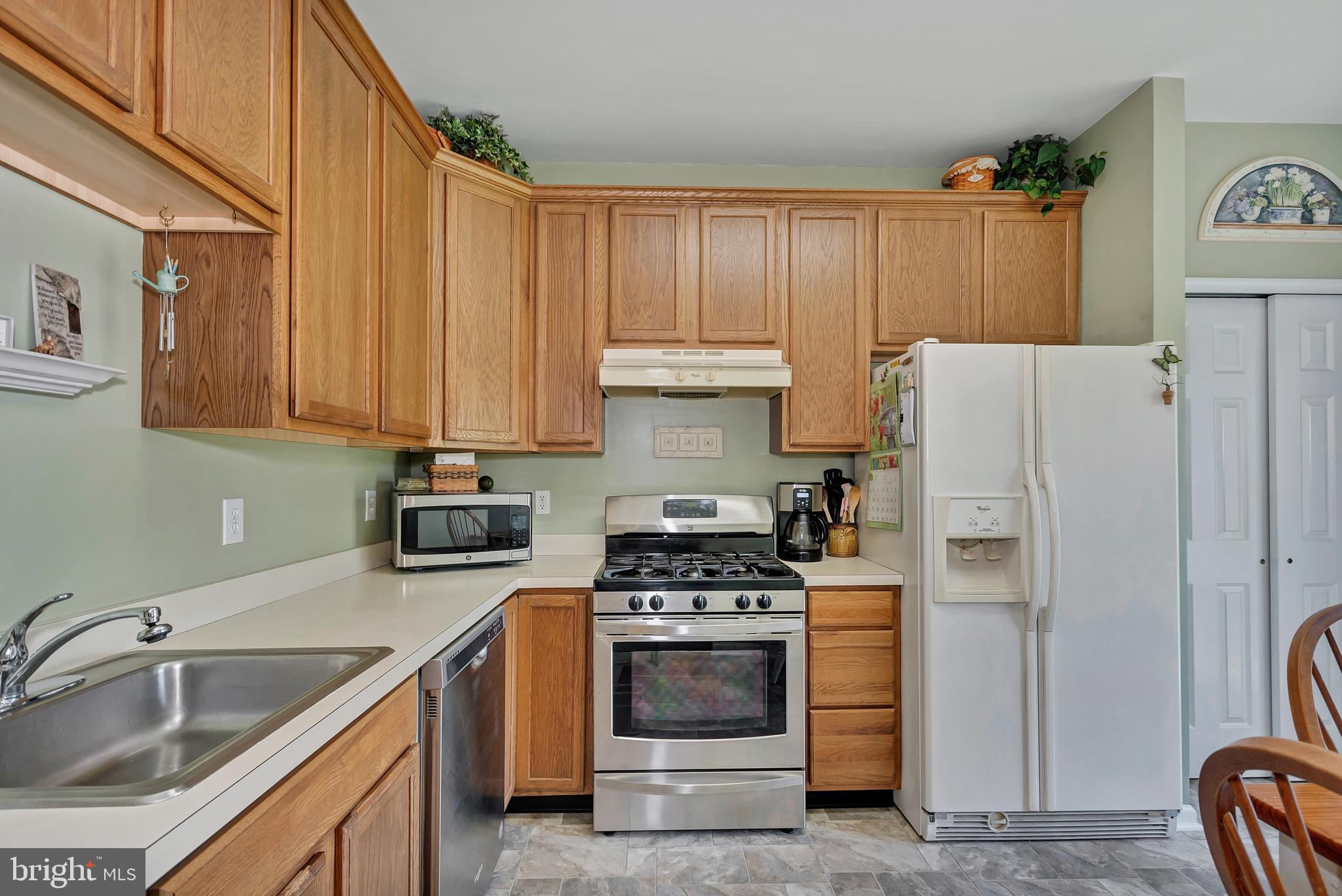 9 Glen Forrest Road Mount Laurel, NJ 08054 - Photo 3 of 14