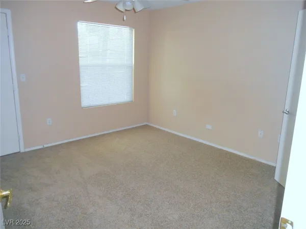 $1,250 | 555 East Silverado Ranch Boulevard, Unit 1073, Las Vegas, NV 89183
