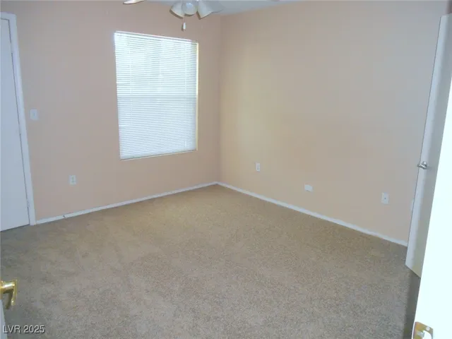 $1,250 | 555 East Silverado Ranch Boulevard, Unit 1073, Las Vegas, NV 89183