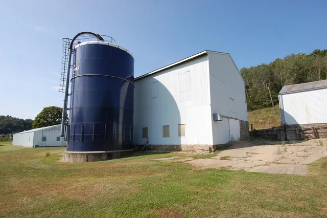 $650,000 | 18525 County Road East, Richland Center, WI 53581