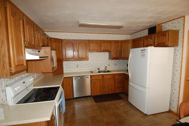 $650,000 | 18525 County Road East, Richland Center, WI 53581