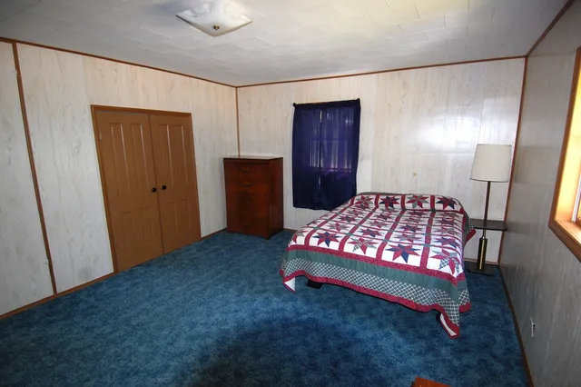 $650,000 | 18525 County Road East, Richland Center, WI 53581