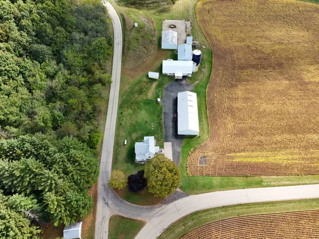 $650,000 | 18525 County Road East, Richland Center, WI 53581