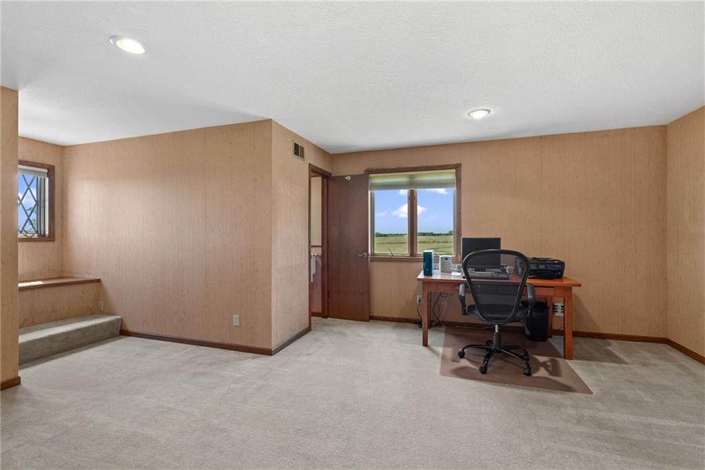 21898 Sunflower Road Edgerton, KS 66021 - Photo 27 of 54