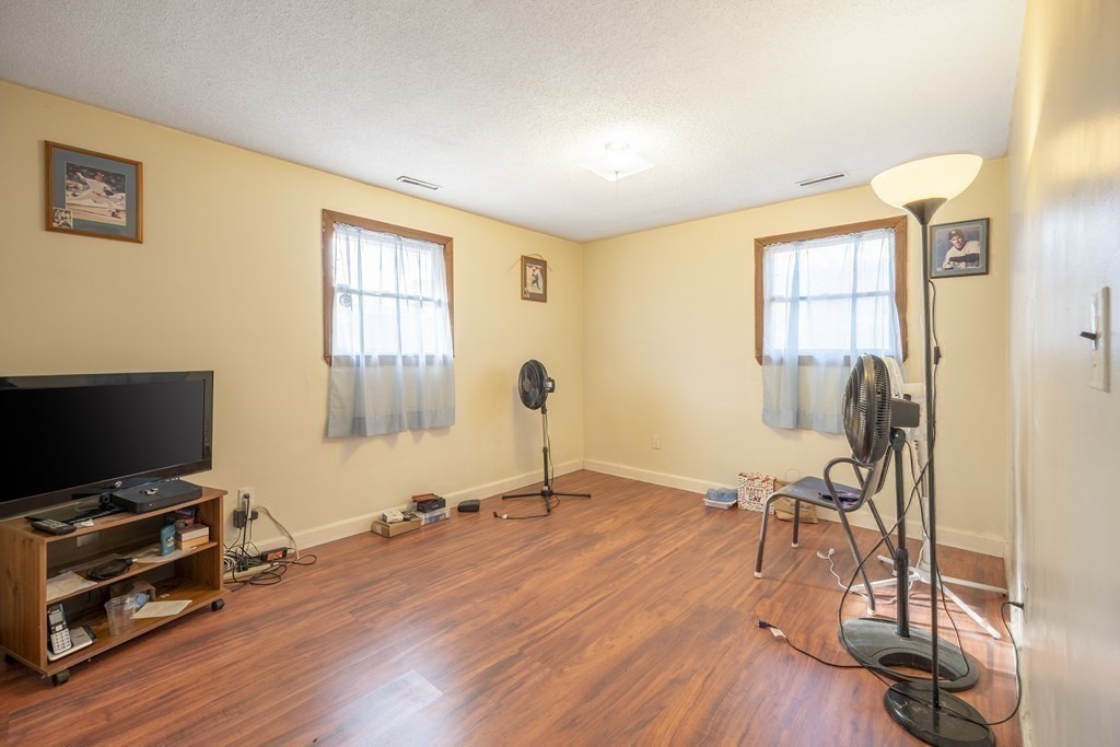 32 McDevitt Road Randolph, MA 02368 - Photo 14 of 17 Gallery Image 14