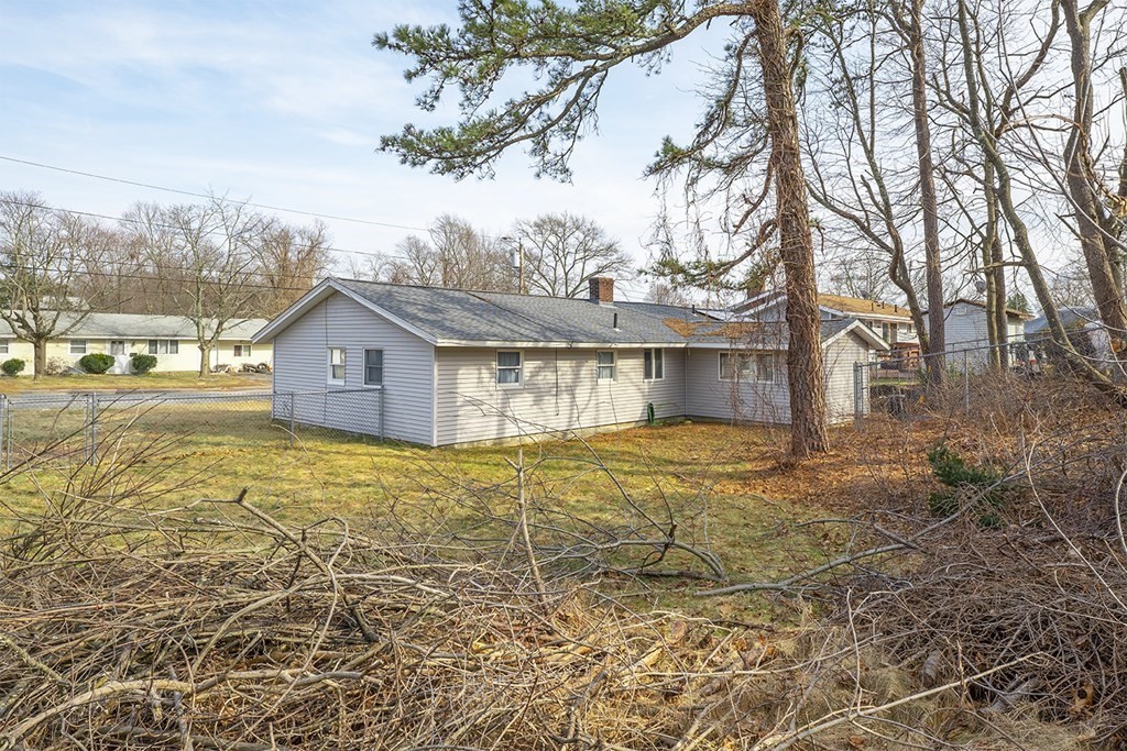 32 McDevitt Road Randolph, MA 02368 - Photo 4 of 17 Gallery Image 4