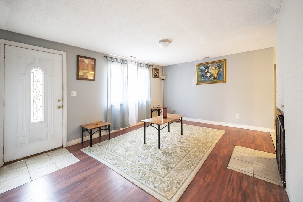 32 McDevitt Road Randolph, MA 02368 - Photo 5 of 17 Gallery Image 5