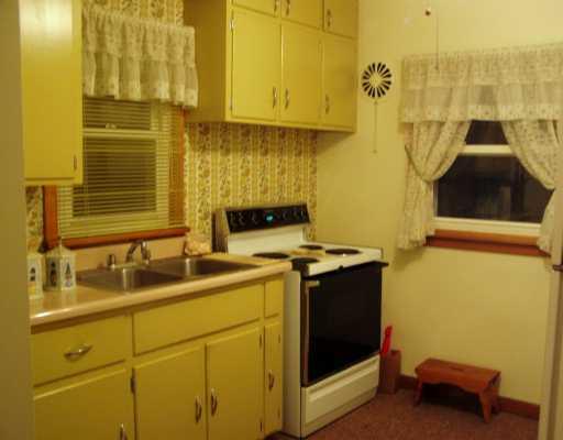 771 Old State Road Apollo, PA 15613 - Photo 4 of 5 Kitchen.