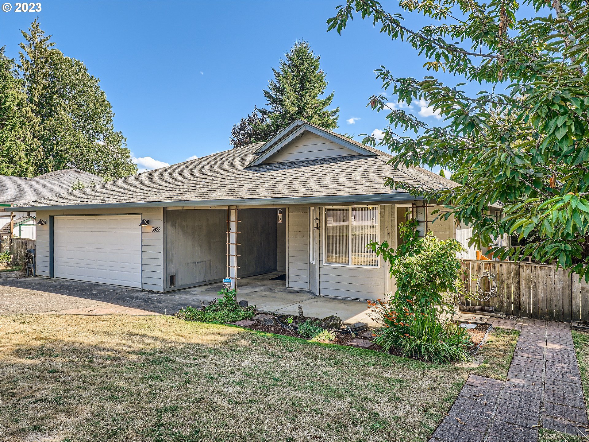 3922 R Street Washougal, WA 98671 - Photo 2 of 30 Gallery Image 2