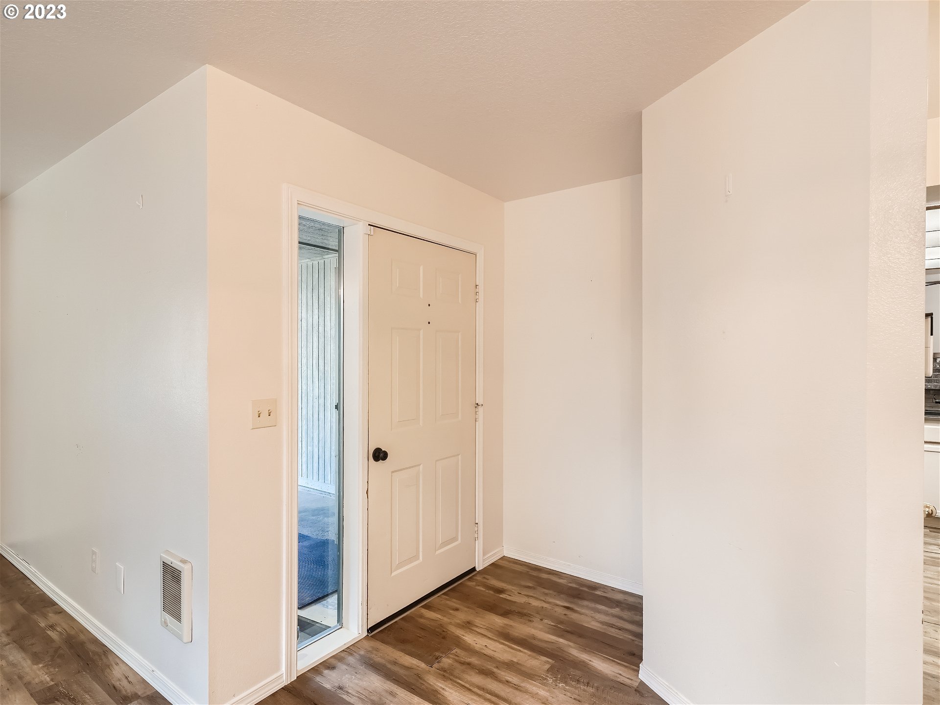 3922 R Street Washougal, WA 98671 - Photo 3 of 30 Gallery Image 3