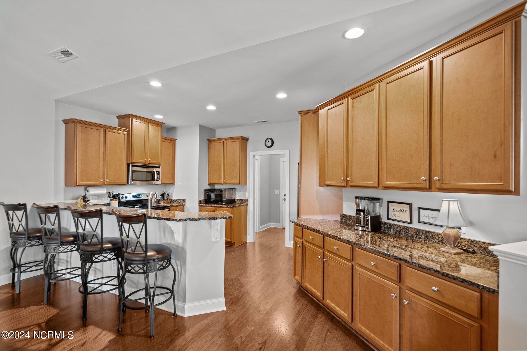 4164 Cambridge Cove Road, Unit 1 Southport, NC 28461 - Photo 17 of 72 50-web-or-mls-DSC02333