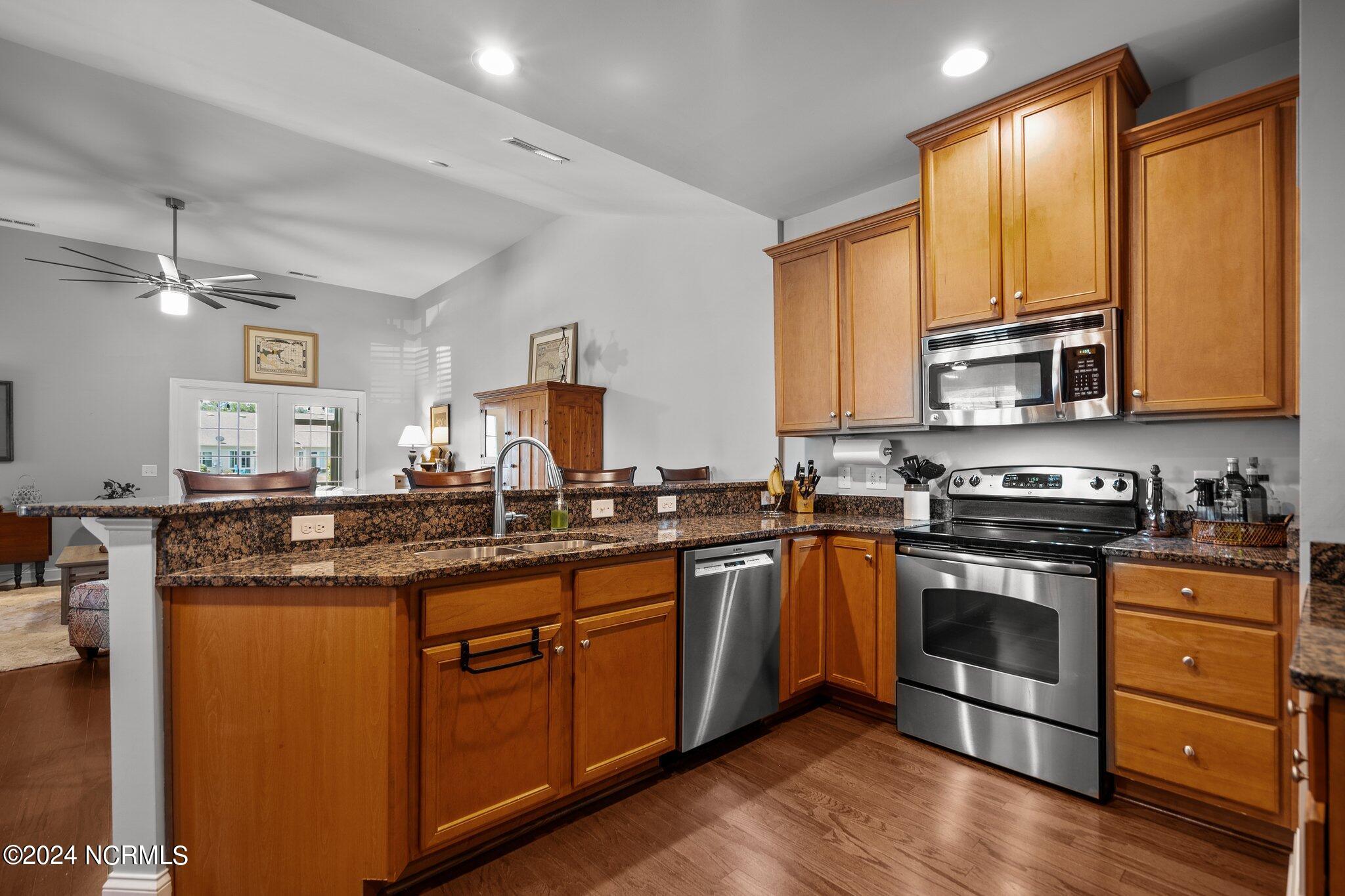 4164 Cambridge Cove Road, Unit 1 Southport, NC 28461 - Photo 19 of 72 45-web-or-mls-DSC02312