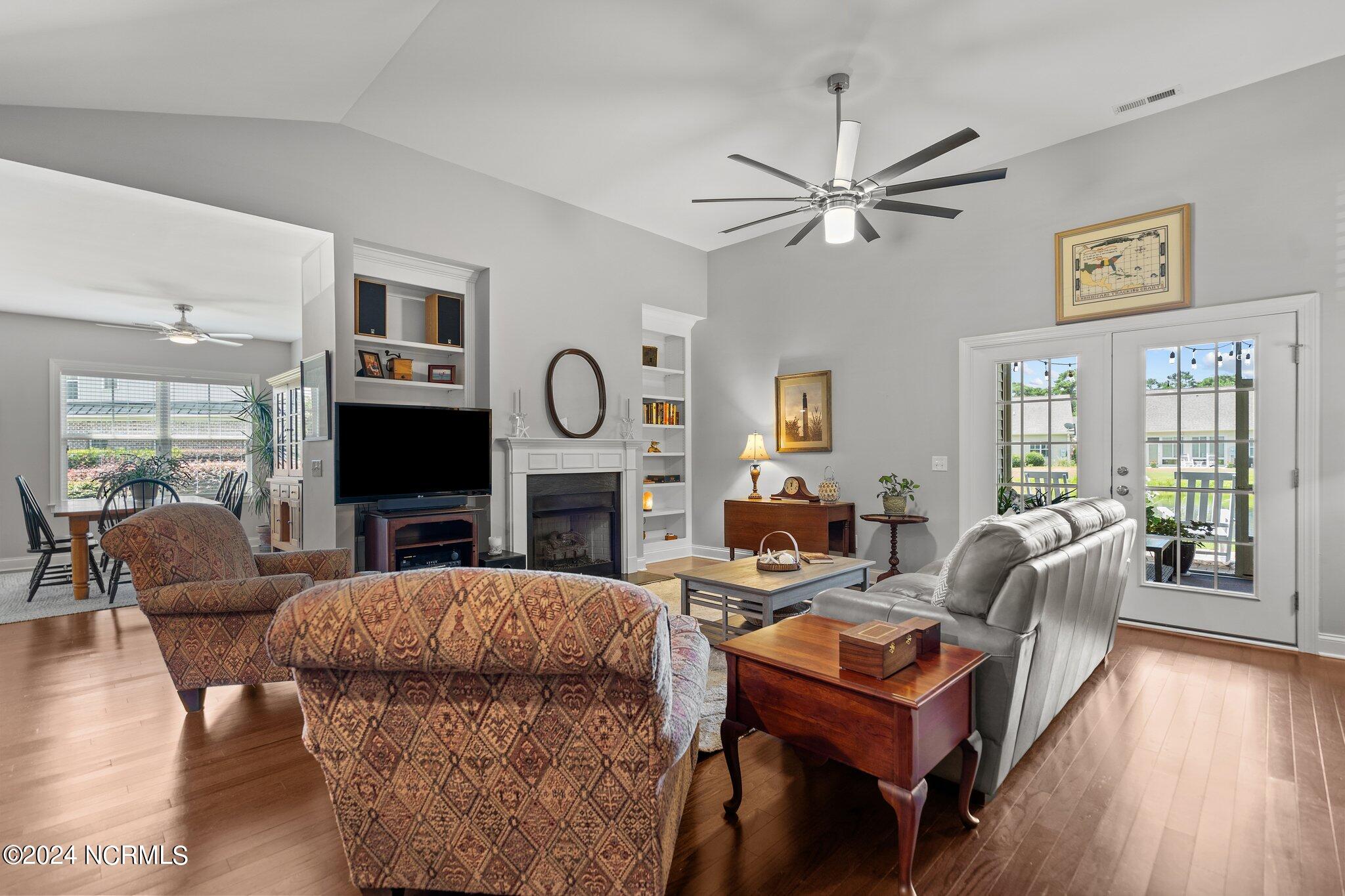 4164 Cambridge Cove Road, Unit 1 Southport, NC 28461 - Photo 26 of 72 52-web-or-mls-DSC02339
