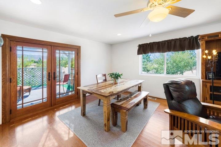 5155 Pasture View Road Reno, NV 89510 - Photo 4 of 21 a room with furniture and a window