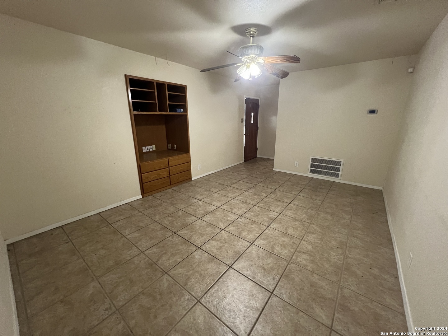 208 Michelle Drive Converse, TX 78109 - Photo 3 of 17