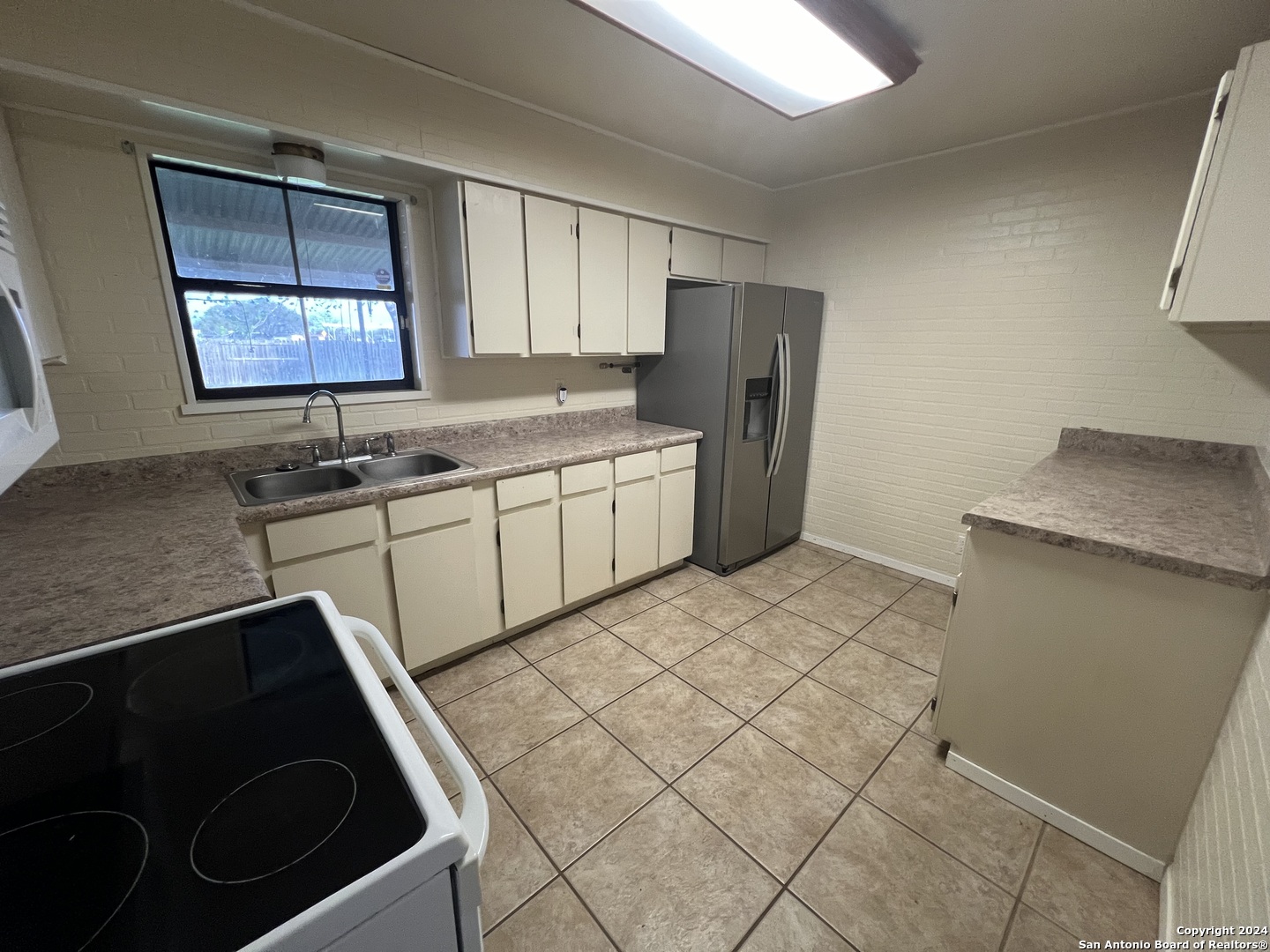 208 Michelle Drive Converse, TX 78109 - Photo 5 of 17