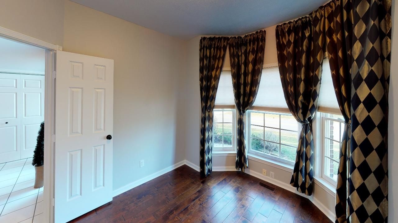 1910 Cobblestone Road Jasper, IN 47546 - Photo 12 of 32 Gallery Image 12