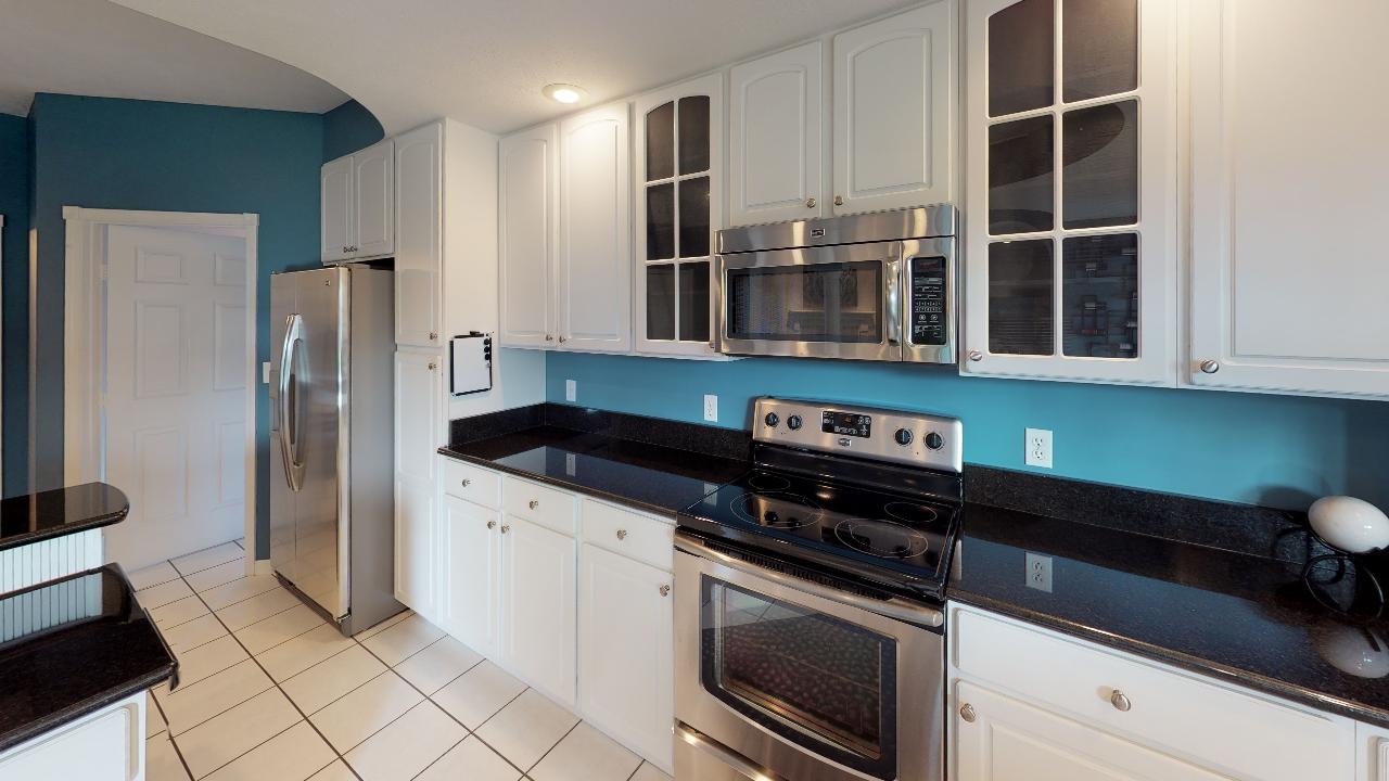 1910 Cobblestone Road Jasper, IN 47546 - Photo 6 of 32 Gallery Image 6