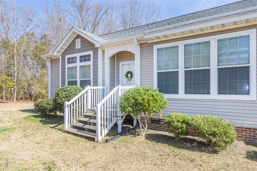 145-147 Lesley Road Pelzer, SC 29669 - Photo 3 of 34
