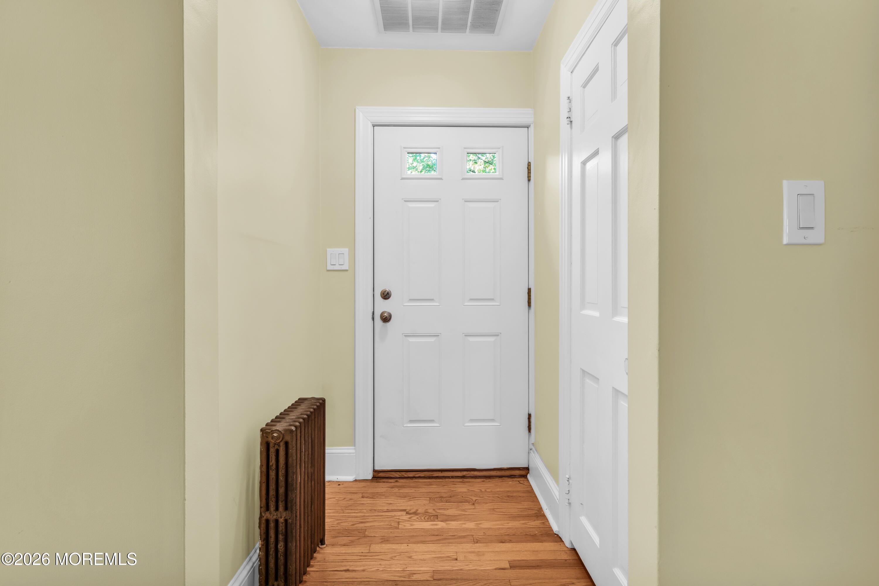 540 Newman Springs Road Lincroft, NJ 07738 - Photo 4 of 49 Foyer