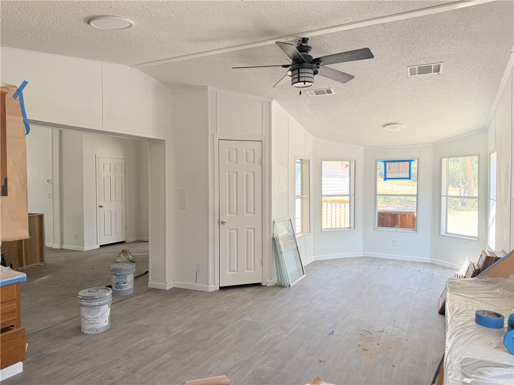 414 Oak Hollow Road Caldwell, TX 77836 - Photo 9 of 27 Gallery Image 9