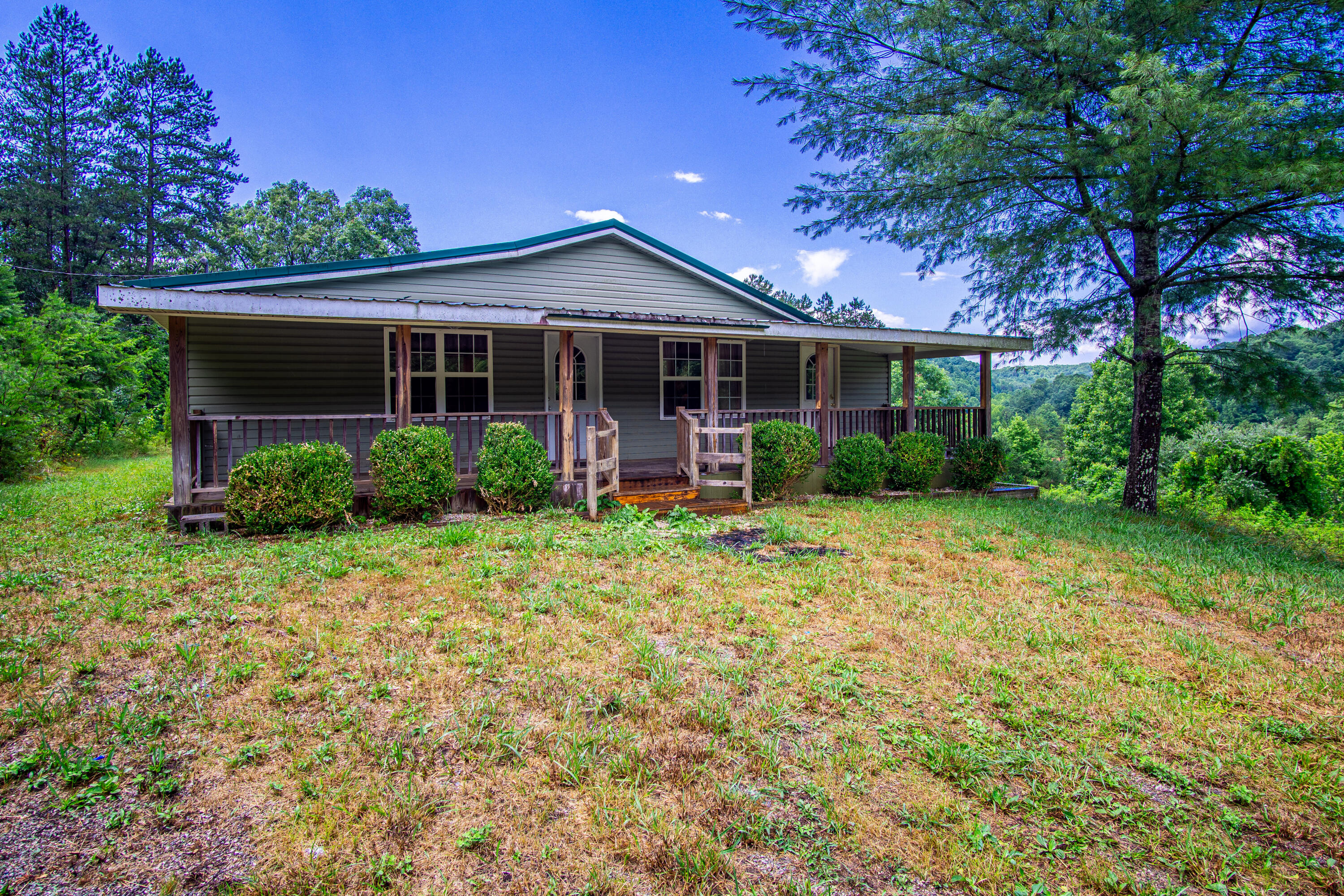 800 Pond Lick Road Annville, KY 40402 - Photo 2 of 46 DSC05405-HDR
