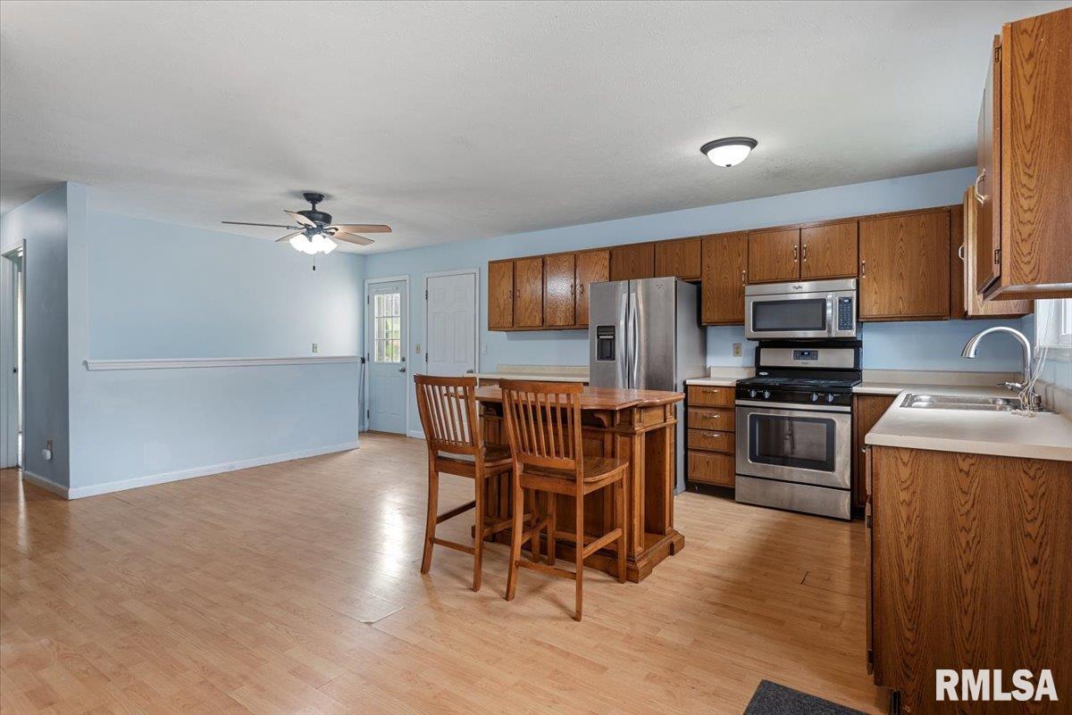 1524 Maureen Court Springfield, IL 62702 - Photo 6 of 29