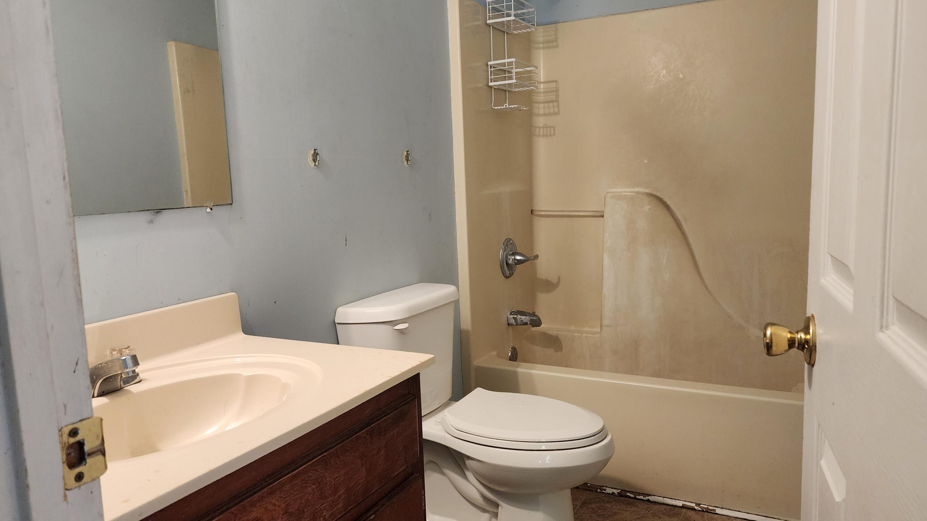 1806 Bennett Avenue Chattanooga, TN 37404 - Photo 20 of 27 Shared bath