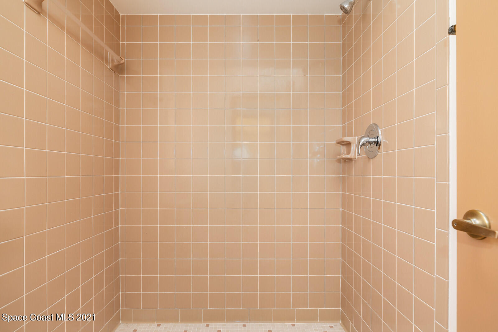1961 Tallpalm Road Melbourne, FL 32935 - Photo 22 of 25 Master shower