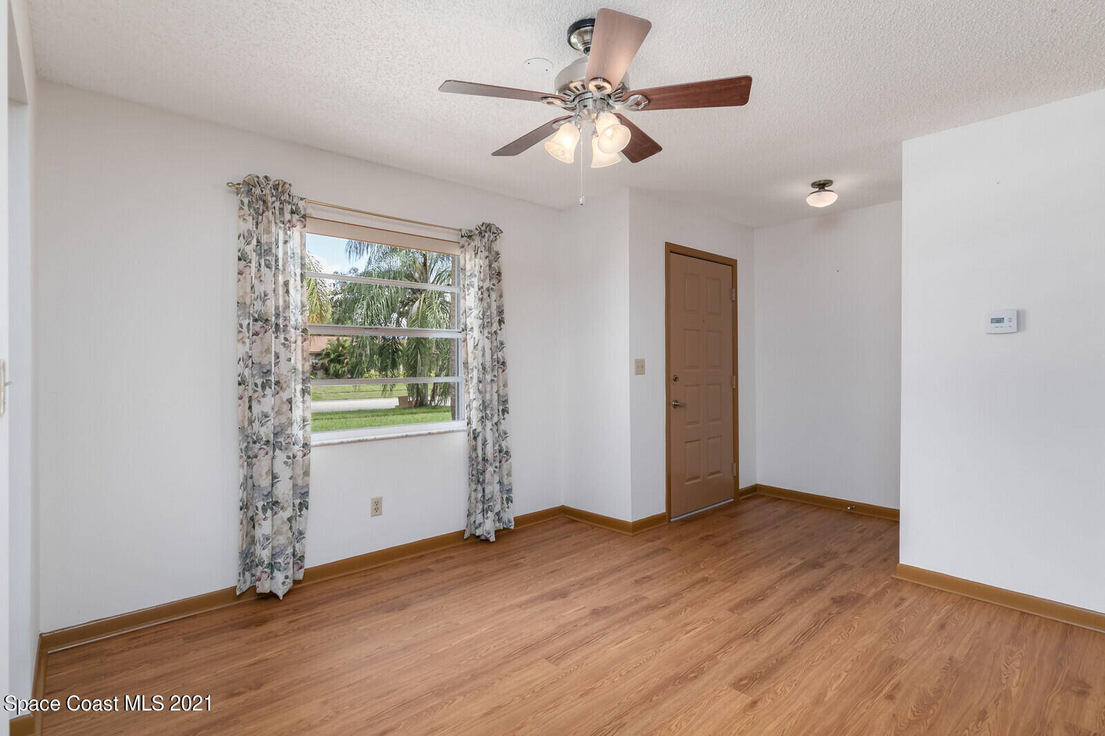 1961 Tallpalm Road Melbourne, FL 32935 - Photo 4 of 25 Entrance