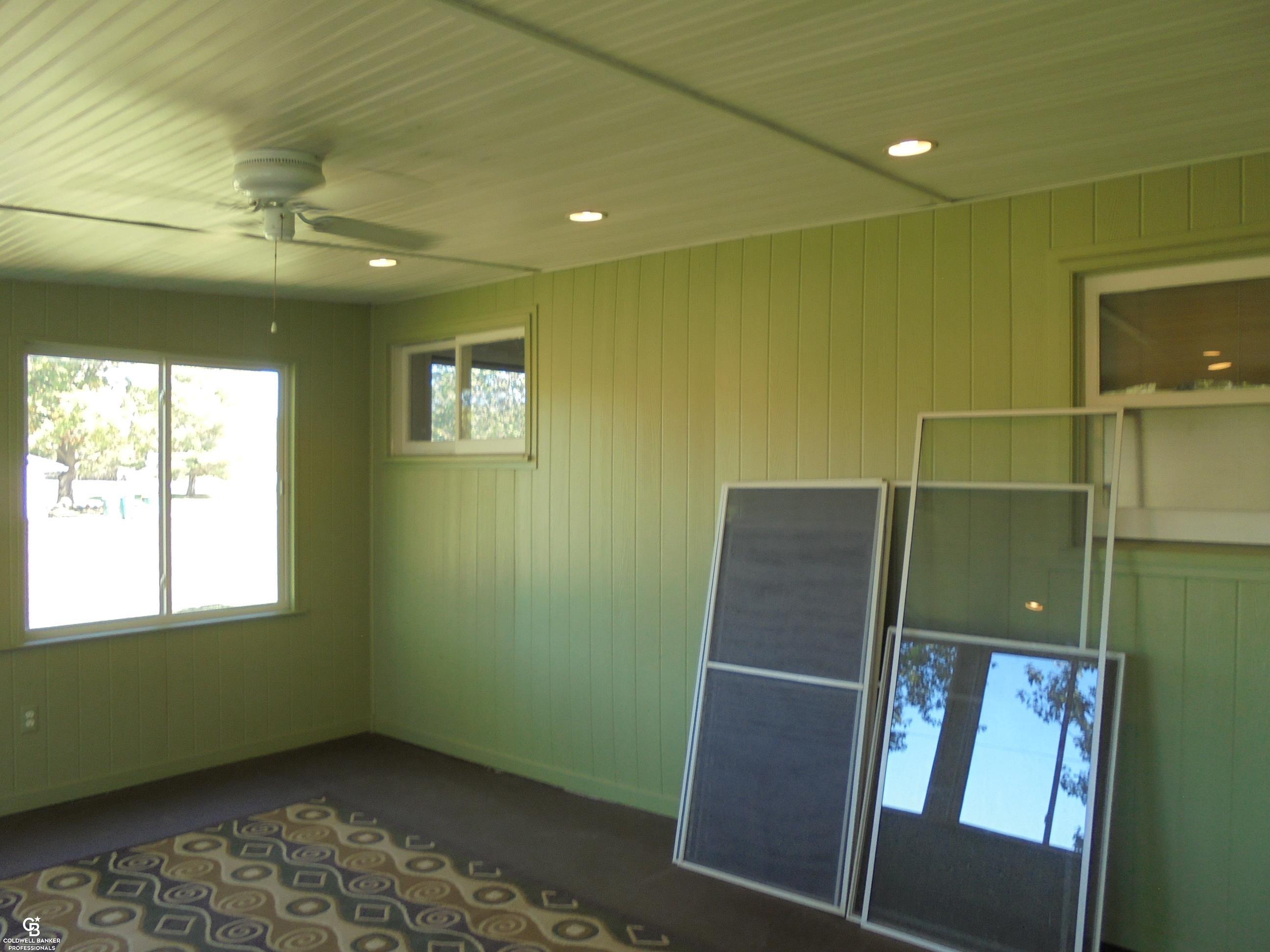 57237 Place Road New Haven, MI 48048 - Photo 40 of 51 Enclosed Porch