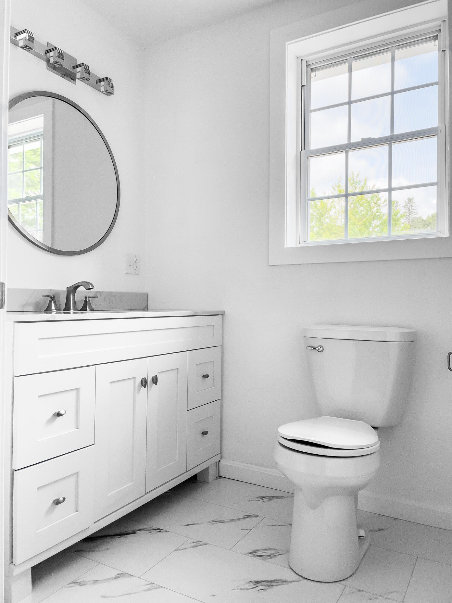 205 Norway Road Bangor, ME 04401 - Photo 18 of 30 205 Norway Raod Interiors-15