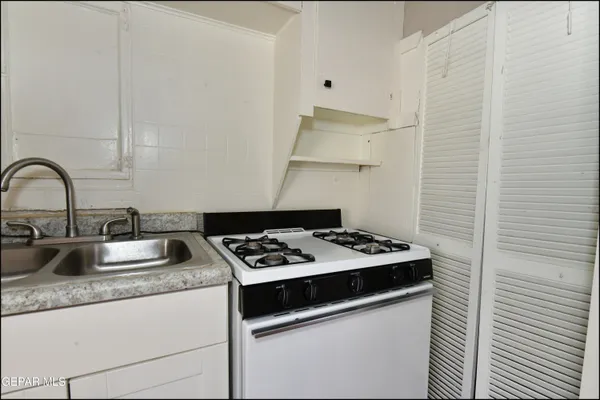 $184,950 | 3519 Douglas Avenue, El Paso, TX 79903