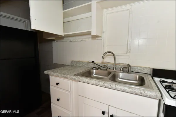 $184,950 | 3519 Douglas Avenue, El Paso, TX 79903