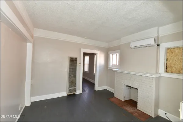 $184,950 | 3519 Douglas Avenue, El Paso, TX 79903